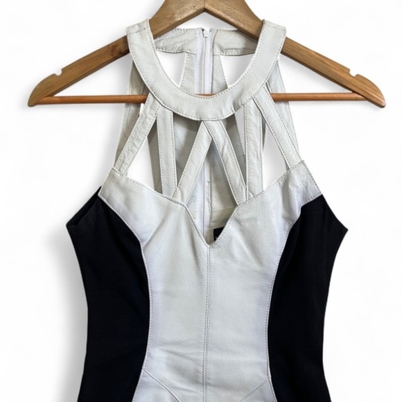 Wilsons Leather Two Tone Black White Mini Dress XS Genuine Leather Halter Cutout - Picture 5 of 9